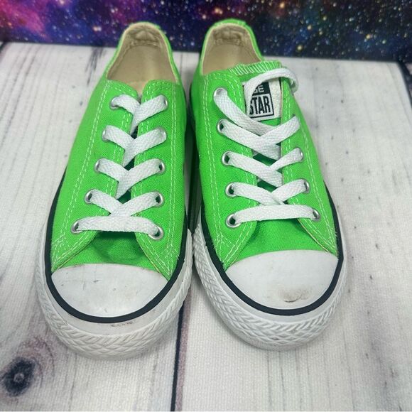 Converse Chuck Taylor All Star Kids Lime Green Low Sneakers Youth Size 12.5 - Picture 2 of 9